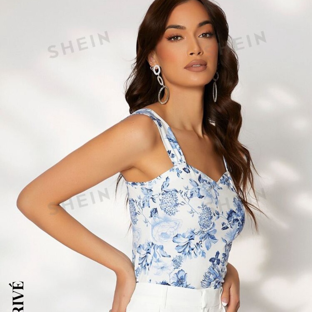 Blue and white floral top - Picture 3 of 6